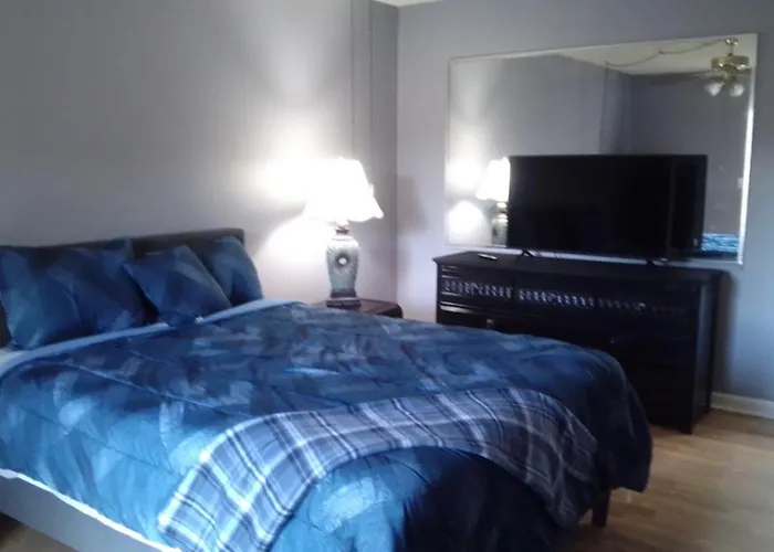 Irises House - Private Room In Home